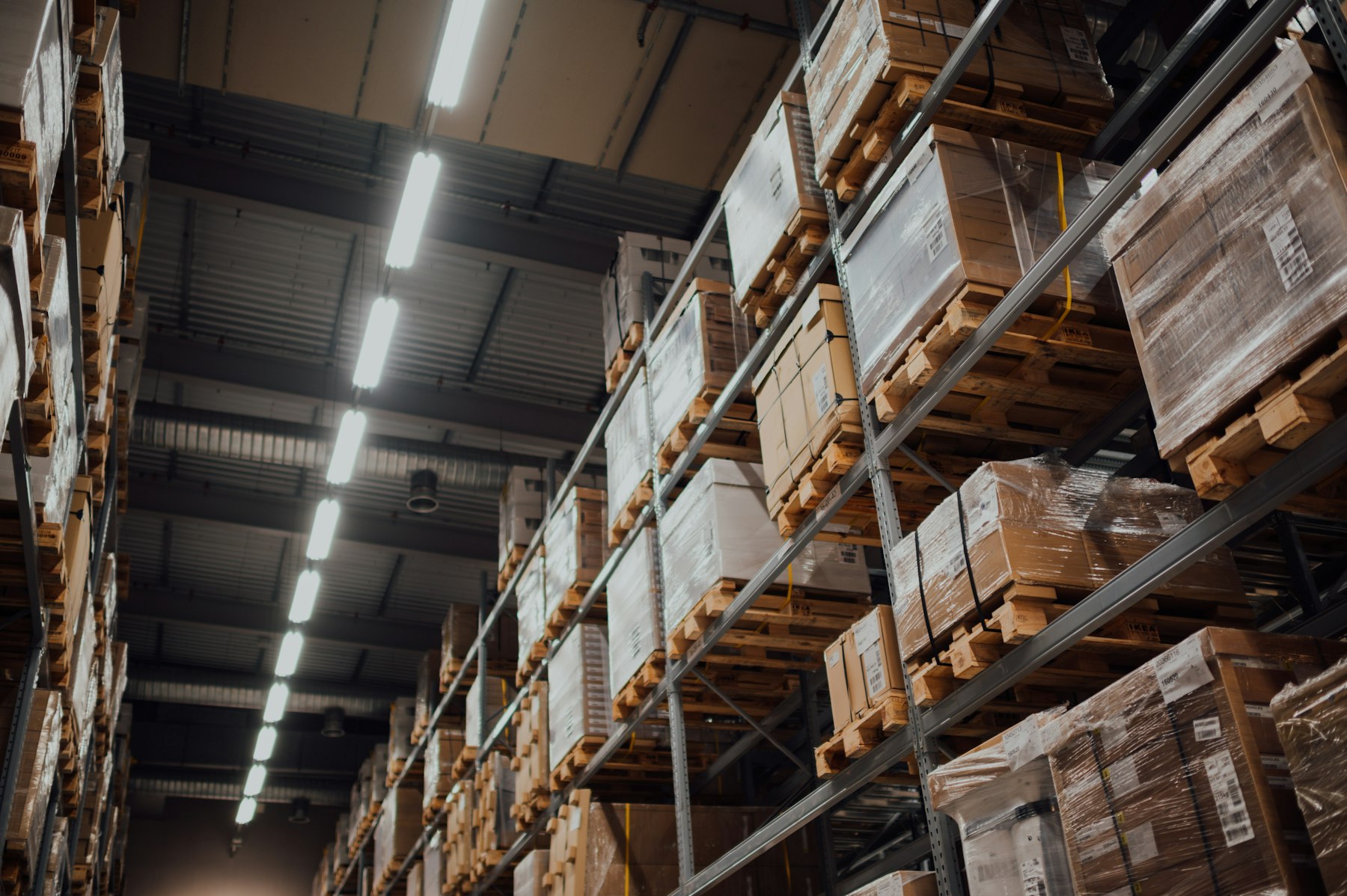 Keeping Counts Synced Across Locations and Channels in Real Time, multi-warehouse inventory management